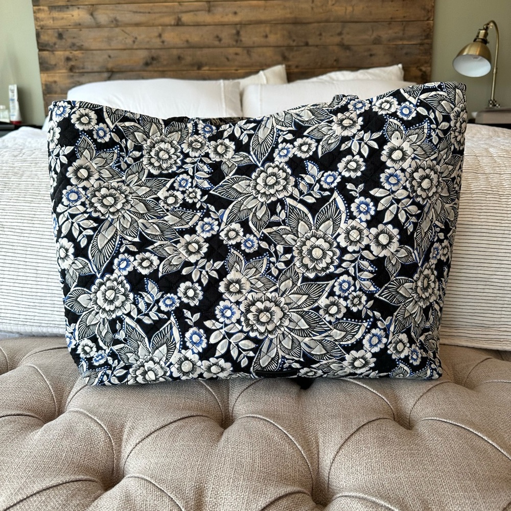 Vera Bradley Grand Tote - Like New blue and black floral